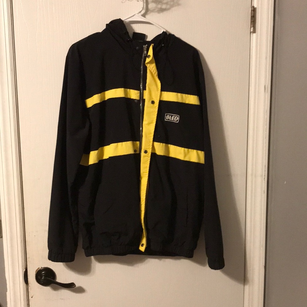 Bled windbreaker jacket